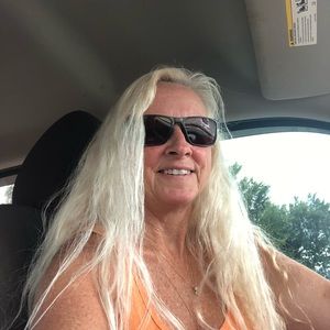 Meet your Posher, Vicki